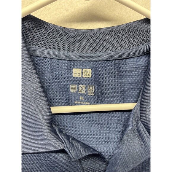 UniqLo Polo Button Up Shirt Men's Extra Large Blue Dry Ex Cool To The Touch - Picture 2 of 3